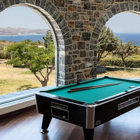 Villa Pristine Seaview , With 5-star Access Faliraki