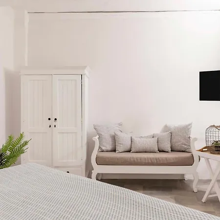 Pristine Seaview , With 5-star Access Villa