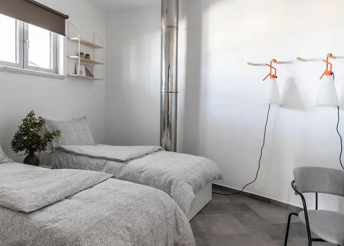 Pristine Seaview , With 5-star Access *