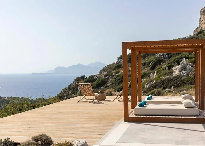 Pristine Seaview , With 5-star Access Villa *