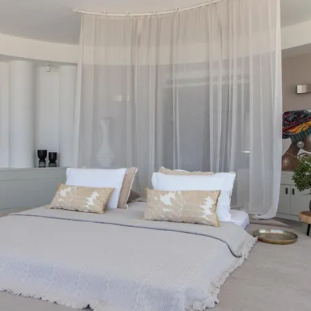 Pristine Seaview , With 5-star Access Фалираки