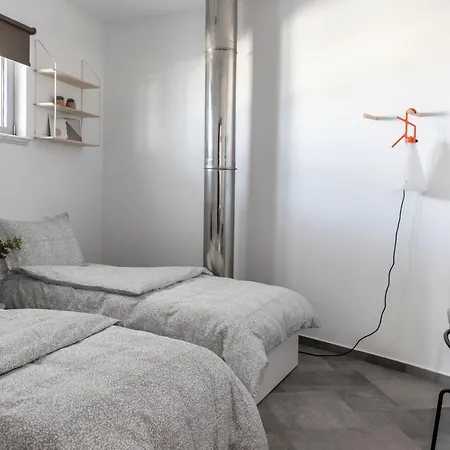 Pristine Seaview , With 5-star Access *