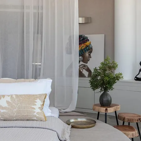 Pristine Seaview , With 5-star Access