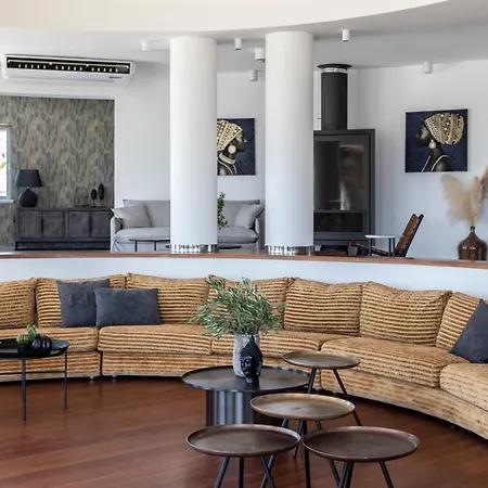 Pristine Seaview , With 5-star Access Фалираки