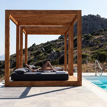 Pristine Seaview , With 5-star Access Villa