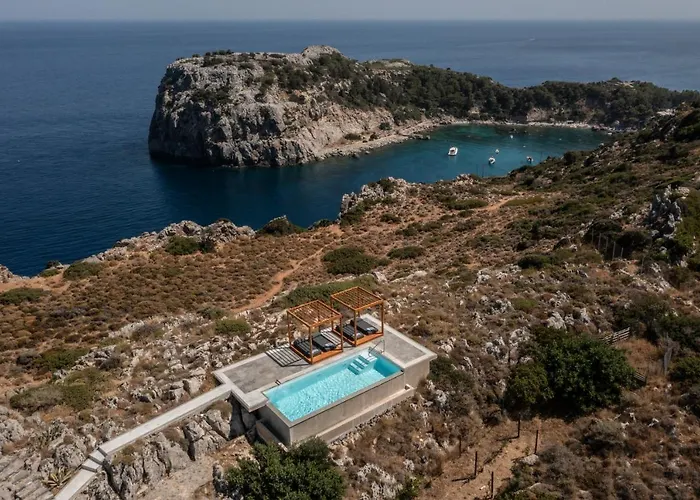 Pristine Seaview , With 5-star Access *