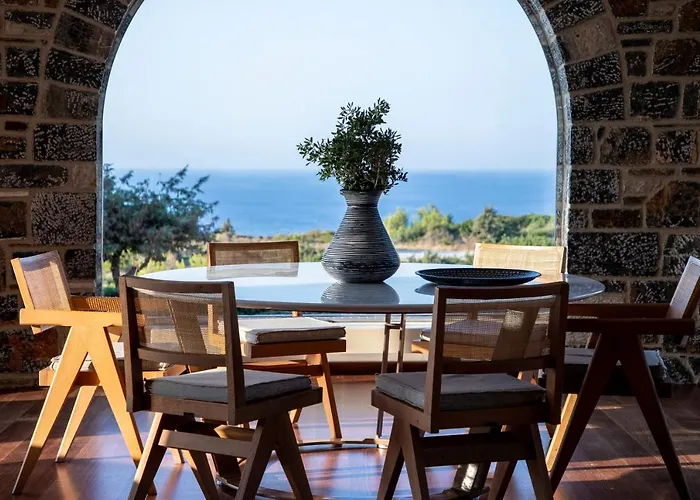 Villa Pristine Seaview , With 5-star Access *