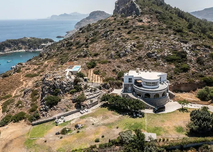 Pristine Seaview , With 5-star Access