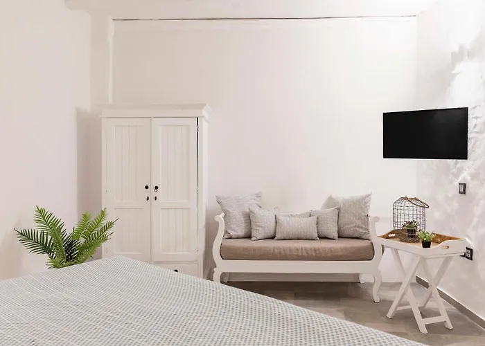 Pristine Seaview , With 5-star Access 빌라