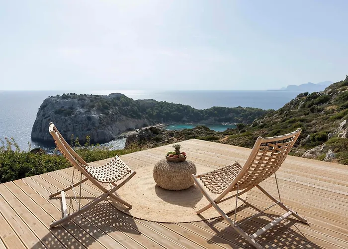 Pristine Seaview , With 5-star Access