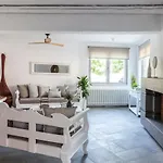 Pristine Seaview , With 5-star Access Villa *