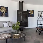 Pristine Seaview , With 5-star Access Villa