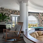 Pristine Seaview , With 5-star Access Villa
