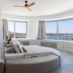 Pristine Seaview , With 5-star Access Villa